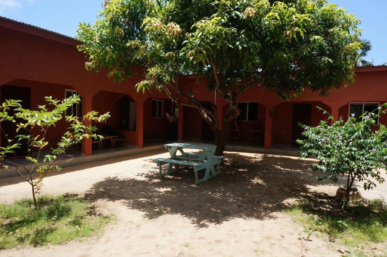 The Gunjur Project Lodge Bagian luar foto
